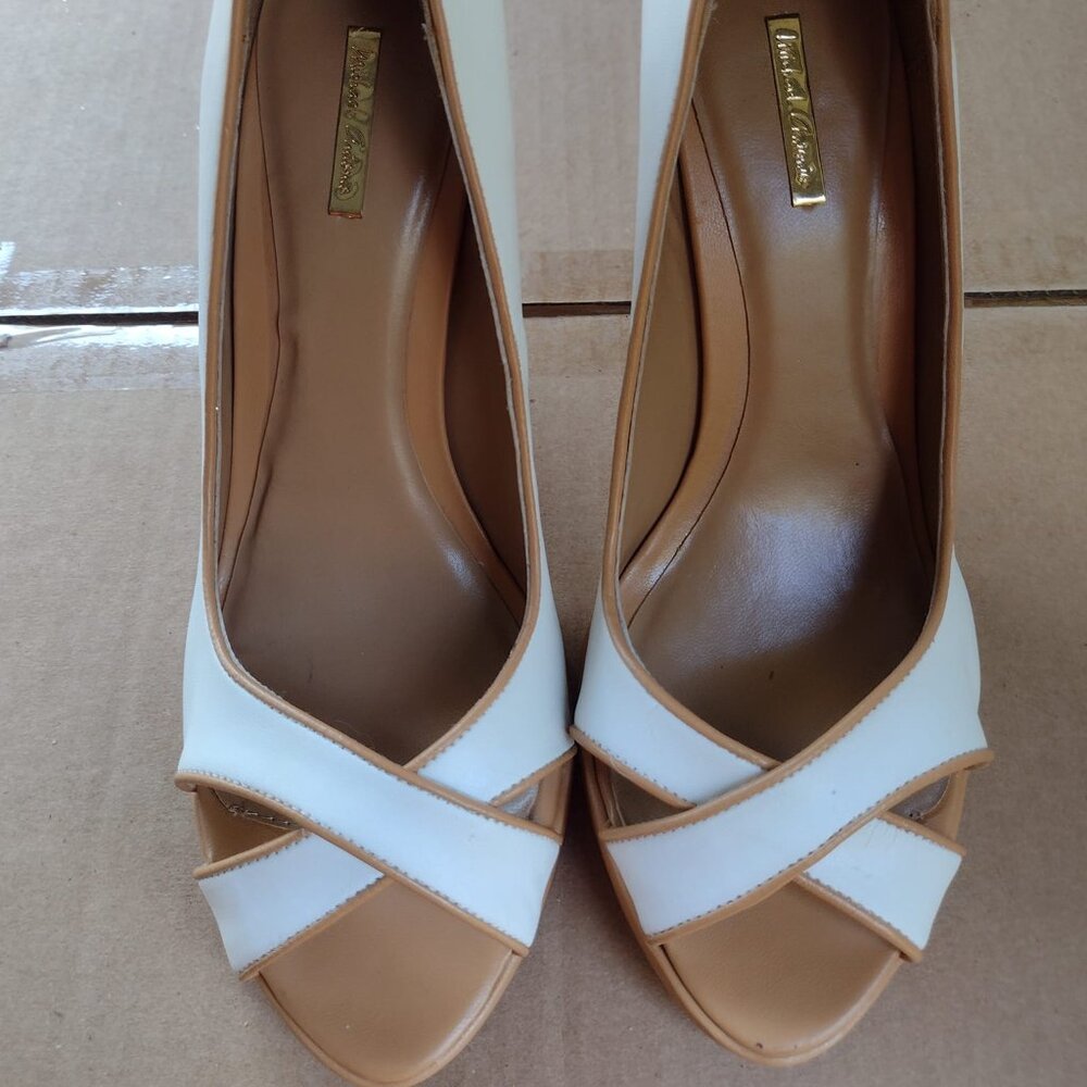 Size 8.5 Women's White High Heels NEW Pumps Work & Casual Footwear Dress Shoes
